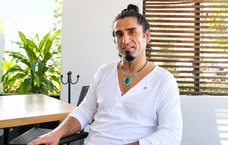 Karcocha Biography